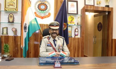 सड़कों पर स्टंटबाजी और शोर मचाने वालों की खैर नहीं: जशपुर SSP डॉ. लाल उमेद सिंह का कड़ा रुख, कोतवाली पुलिस ने की बड़ी कार्रवाई