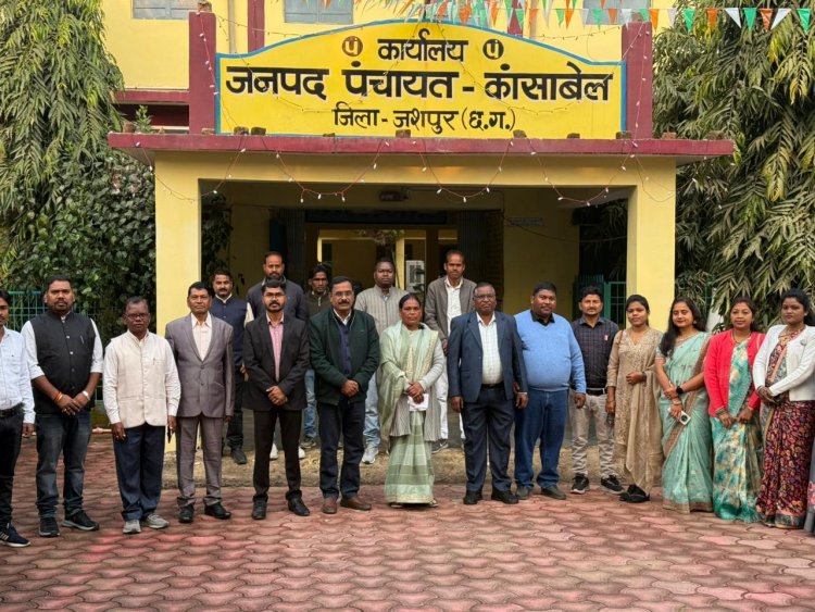 कांसाबेल: जनपद पंचायत में धूमधाम से मनाया गया राष्ट्रीय पर्व, हर्षोल्लास के साथ हुआ ध्वजारोहण