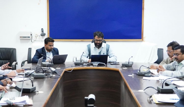 असंगठित श्रमिकों को मिलेगी बुढ़ापे की लाठी: 'प्रधानमंत्री श्रमयोगी मानधन पेंशन योजना' के लिए विशेष अभियान शुरू, पंजीयन के लिए दो चरण निर्धारित