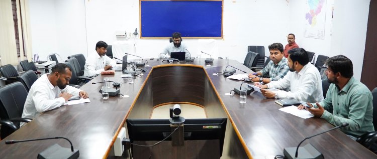 जशपुर: निर्माण कार्यों में लापरवाही बर्दाश्त नहीं, कलेक्टर ने दी गुणवत्ता और समय-सीमा की सख्त हिदायत