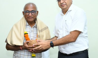 जनसंपर्क विभाग के सहायक ग्रेड-03 श्री गुलजारी लाल तम्बोली को मिली भावभीनी विदाई, 18 वर्षों तक दी उत्कृष्ट सेवाएं